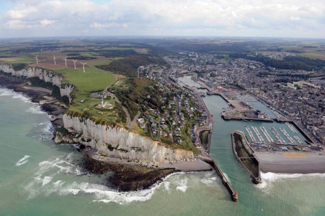 Vue aérienne du port de Fécamp
